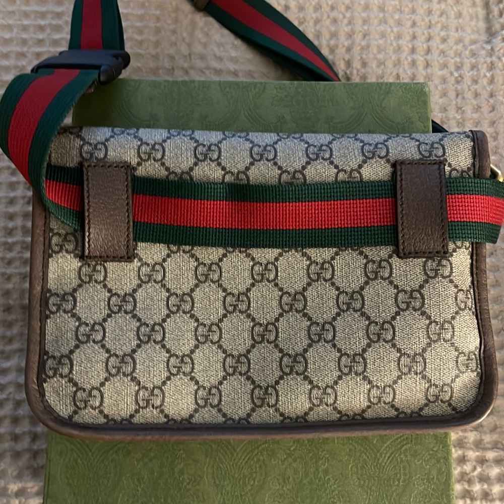 Gucci Mini Bag in Beige and Brown with GG Pattern - Picture 3 of 11